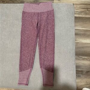 7/8 Alo Yoga Alosoft Lounge Legging